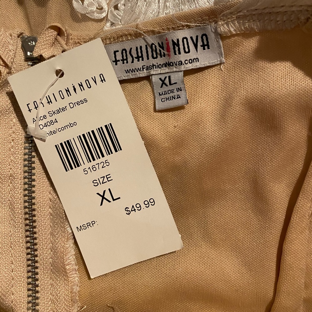 Fashion Nova dress - Picture 2 of 2